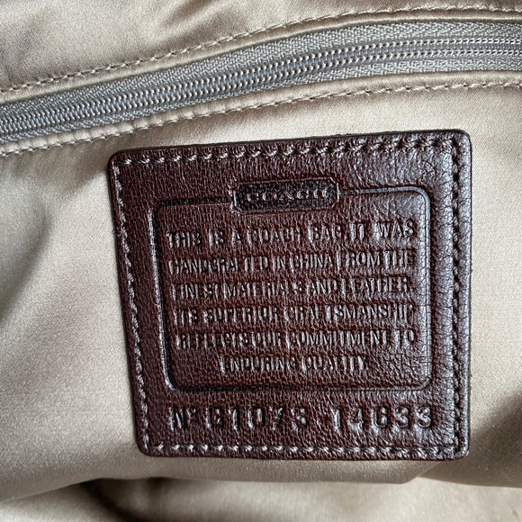 Coach XL Dylan Tote – Limited Edition Metallic Bronze Whipstitch - Picture 14 of 15